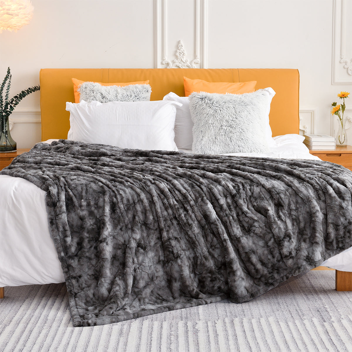 Marble Grey Soft Sherpa Heated Blanket