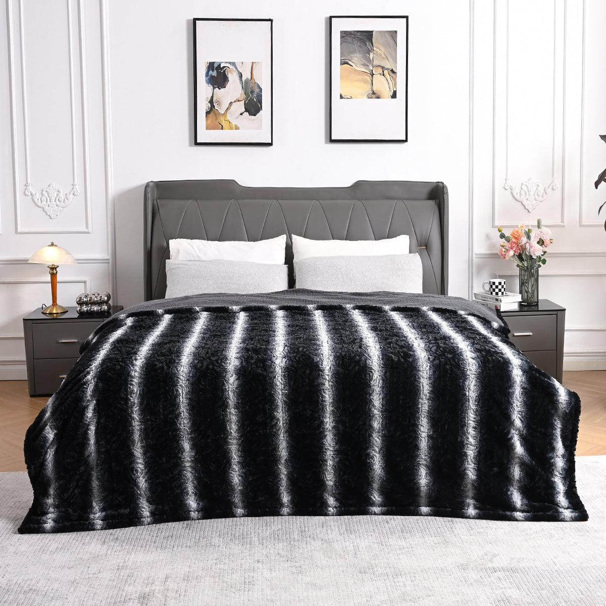 Black & White Flower Pattern Faux Fur & Soft Sherpa Electric Heated Blanket