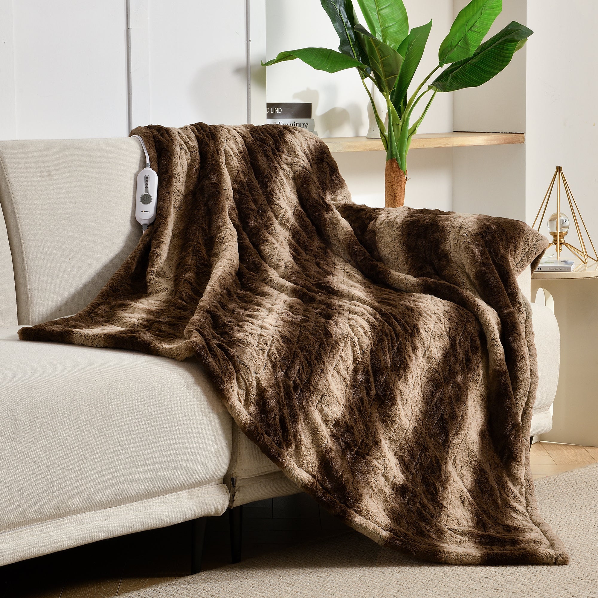 Chocolate Soft Faux Fur& Sherpa Electric Heating Throw