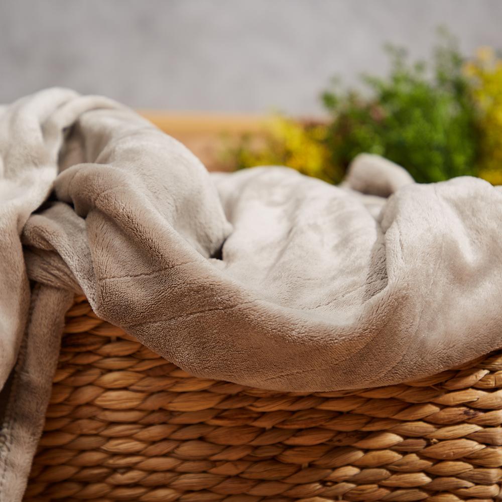 Electric Heating Blanket - Taupe 77"x 84"